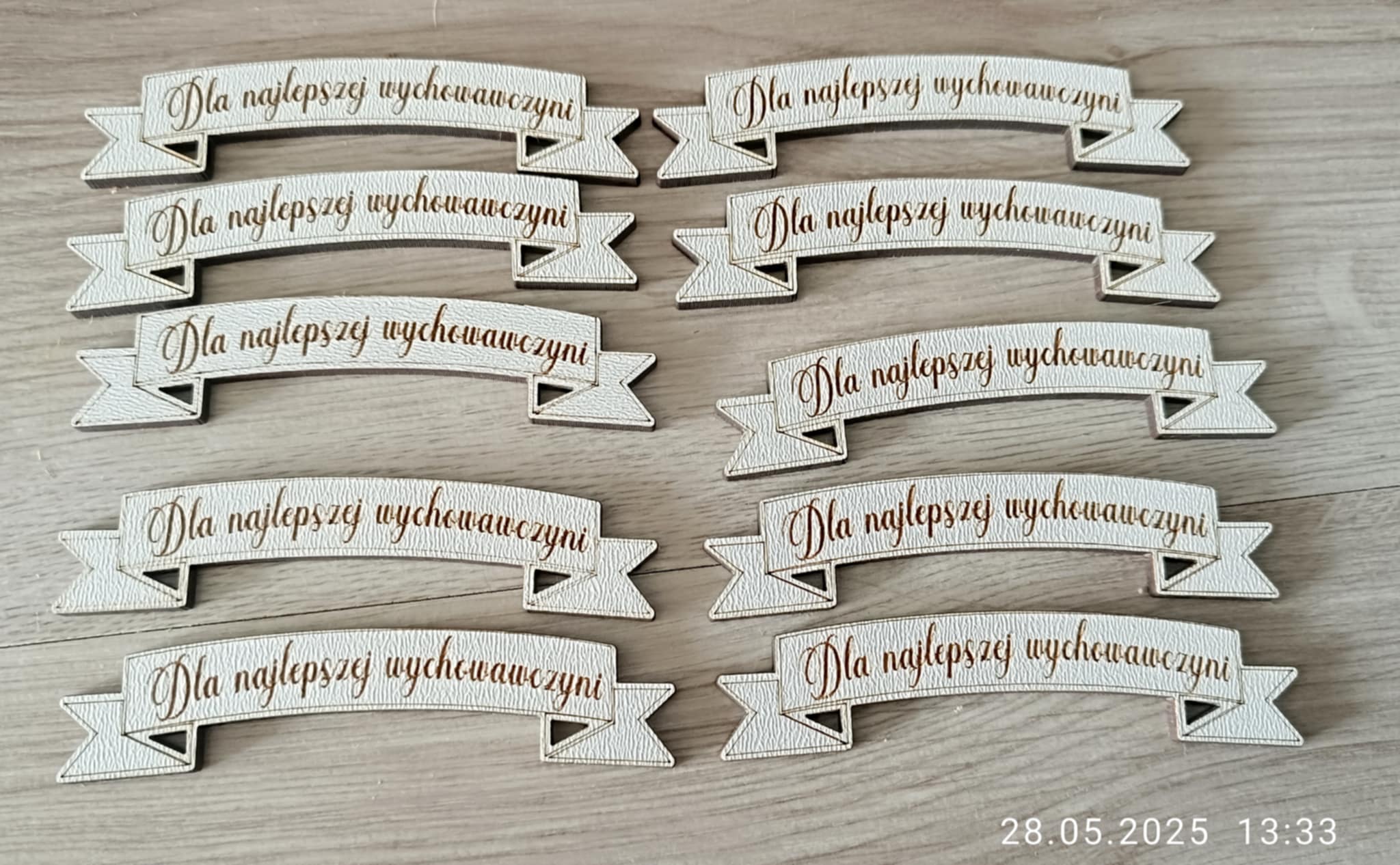 112 TABLICZKA DO MAKRAMY NAUCZYCIEL z HDF OK.10x2,5cm